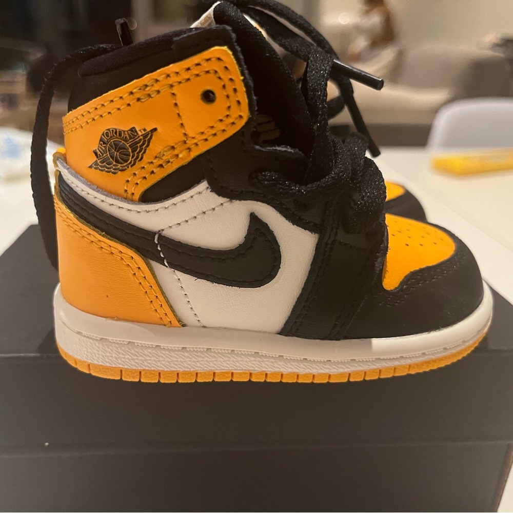 Brand New Jordan Retro High tops Baby 4C